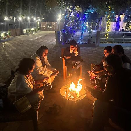 Kaashi Flora Villa Varanasi Exteriör bild