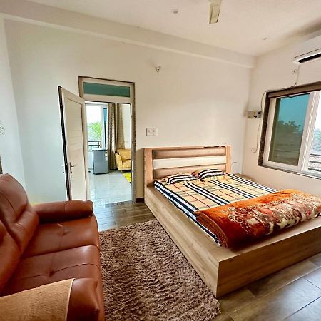 Kaashi Flora Villa Varanasi Exteriör bild