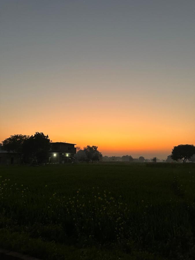 Kaashi Flora Villa Varanasi Exteriör bild