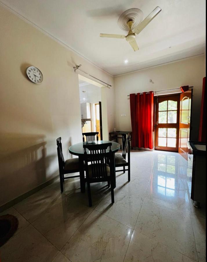 Kaashi Flora Villa Varanasi Exteriör bild