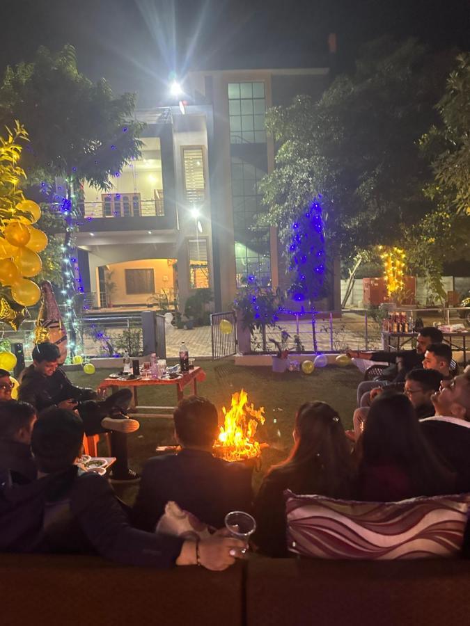 Kaashi Flora Villa Varanasi Exteriör bild