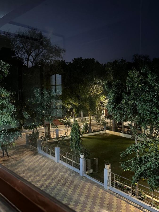 Kaashi Flora Villa Varanasi Exteriör bild