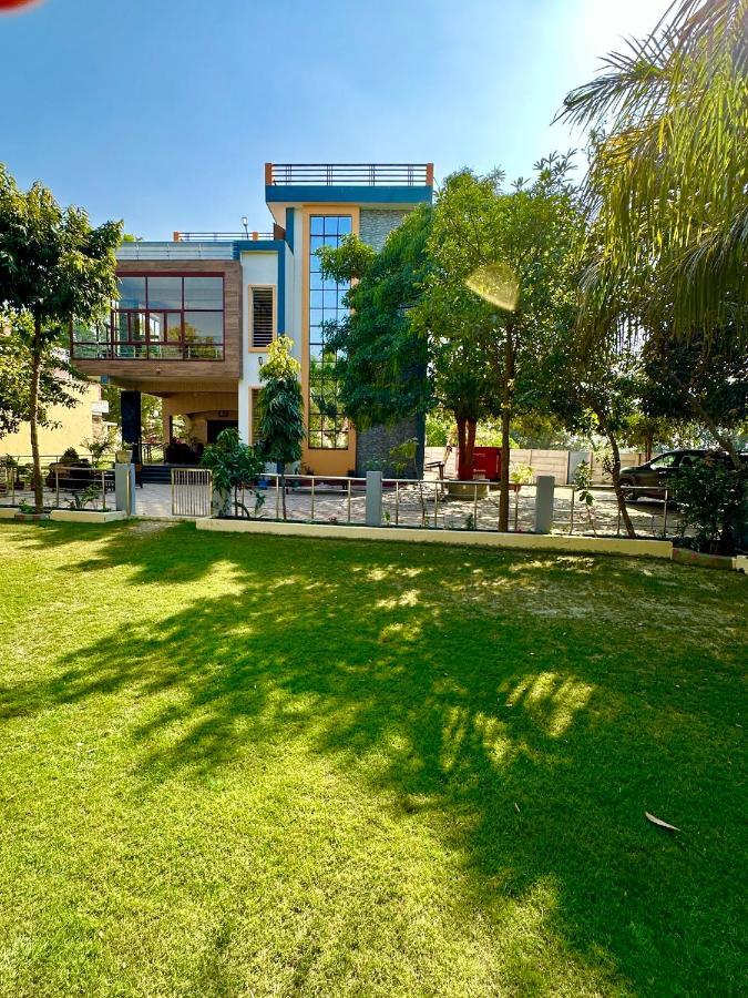 Kaashi Flora Villa Varanasi Exteriör bild